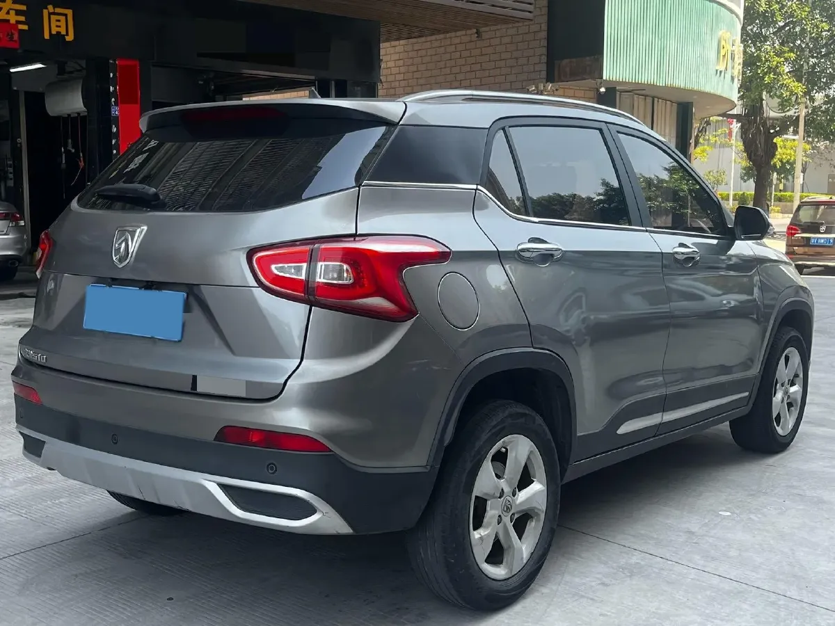2017 BaoJun 510 1.5L 112HP L4 6MT,autocango,china used car exporter,china ev exporter,chinese used car exporter,chinese used ev exporter