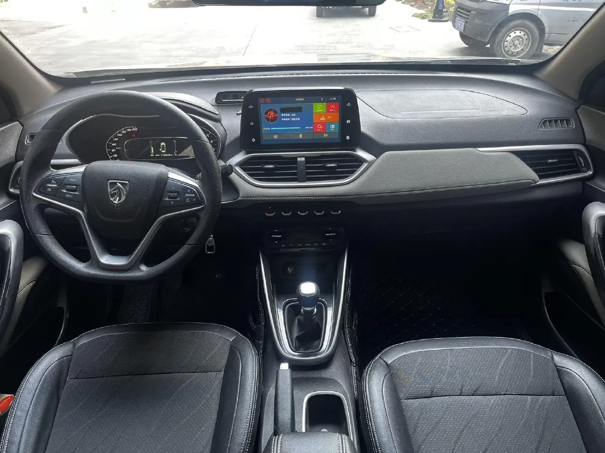 2017 BaoJun 510 1.5L 112HP L4 6MT,autocango,china used car exporter,china ev exporter,chinese used car exporter,chinese used ev exporter