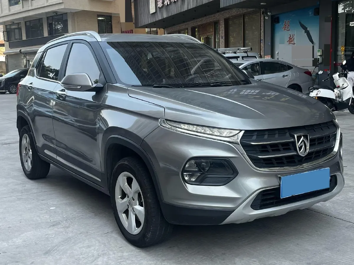2017 BaoJun 510 1.5L 112HP L4 6MT,autocango,china used car exporter,china ev exporter,chinese used car exporter,chinese used ev exporter