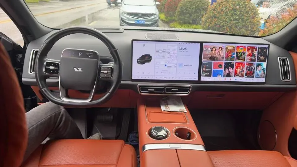 2024 Land Rover Range Rover Evoque 1.5T 200HP L3 8AT PHEV 15.5KWH,autocango,china used car exporter,china ev exporter,chinese used car exporter,chinese used ev exporter