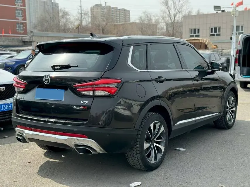 2018 Brilliance Auto V7 1.6T 204HP L4 7DCT,autocango,china used car exporter,china ev exporter,chinese used car exporter,chinese used ev exporter