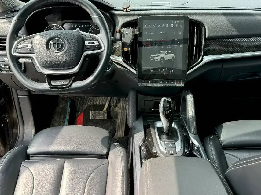 2018 Brilliance Auto V7 1.6T 204HP L4 7DCT,autocango,china used car exporter,china ev exporter,chinese used car exporter,chinese used ev exporter