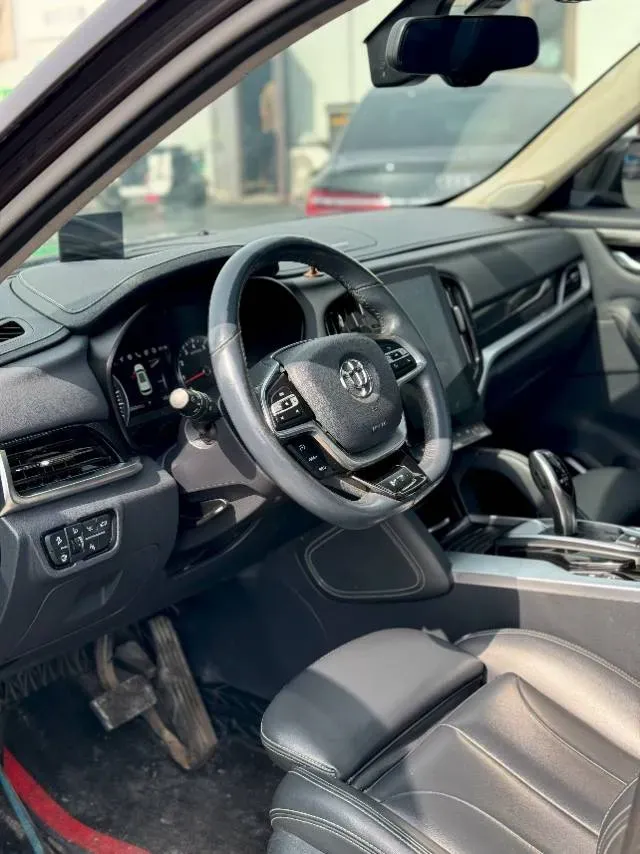 2018 Brilliance Auto V7 1.6T 204HP L4 7DCT,autocango,china used car exporter,china ev exporter,chinese used car exporter,chinese used ev exporter