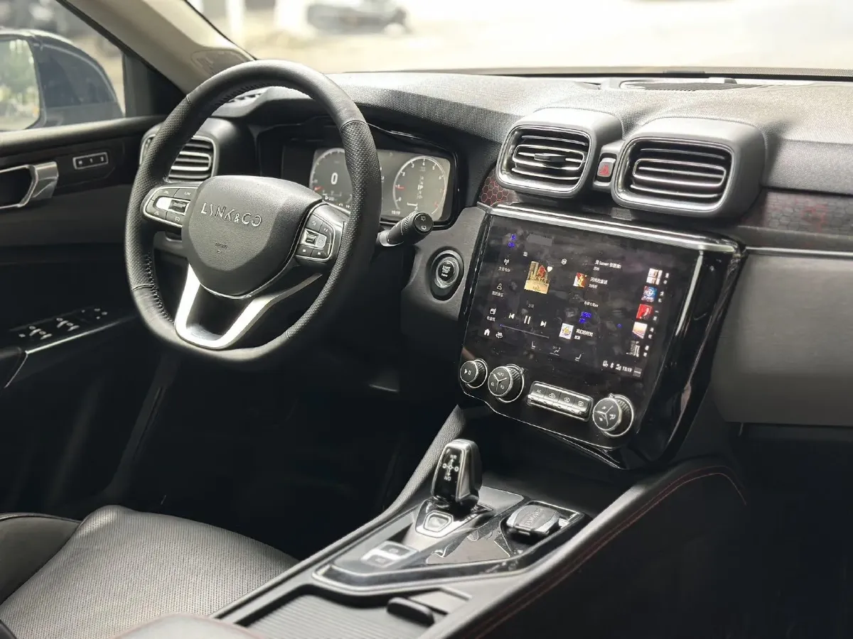 2019 LYNK&CO 02 2.0T 190HP L4 6AT,autocango,china used car exporter,china ev exporter,chinese used car exporter,chinese used ev exporter