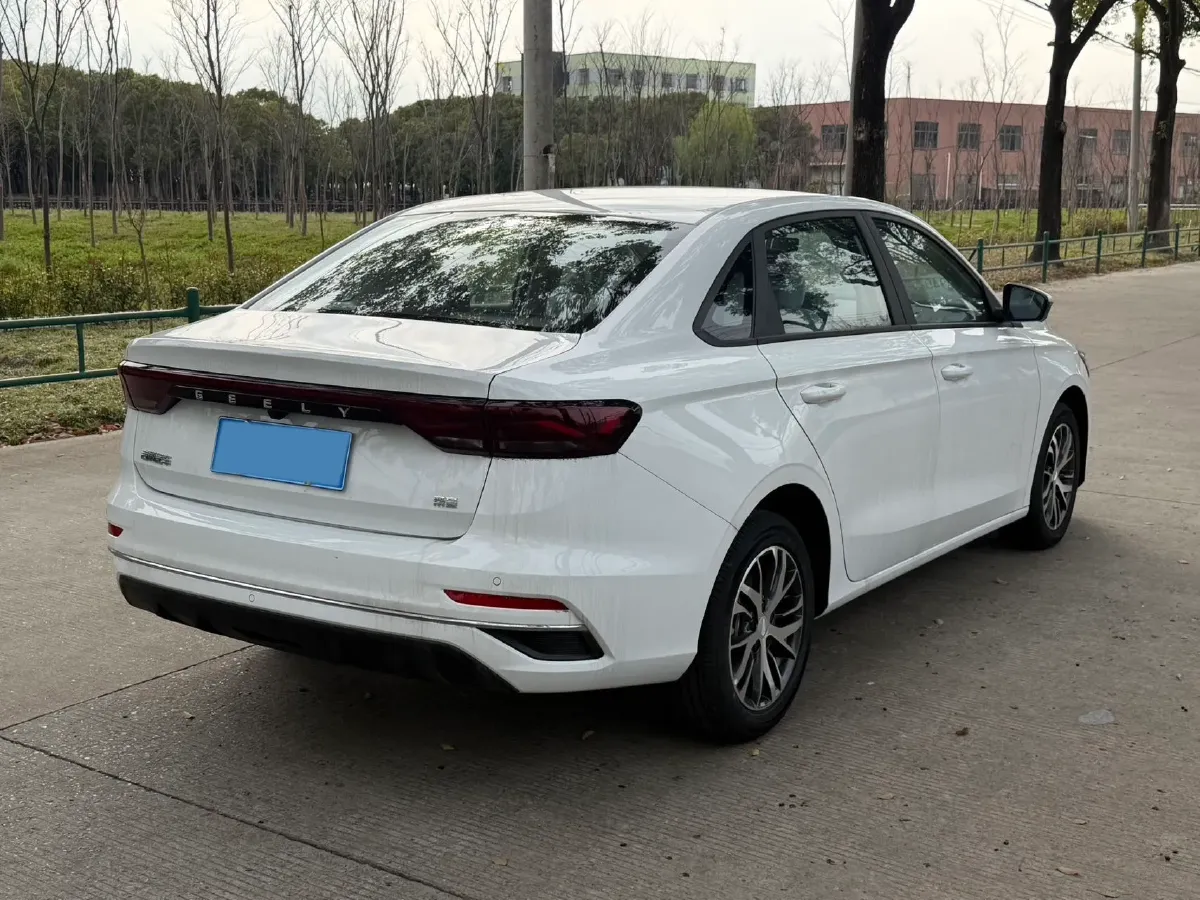 2026 Geely Emgrand 1.5L 120HP L4 CVT,autocango,china used car exporter,china ev exporter,chinese used car exporter,chinese used ev exporter