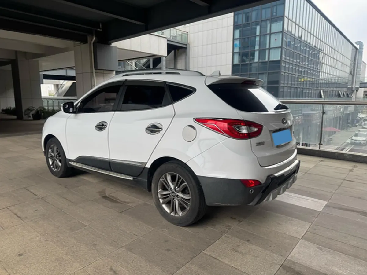 2015 Hyundai ix35 2.0L 165HP L4 6AT,autocango,china used car exporter,china ev exporter,chinese used car exporter,chinese used ev exporter