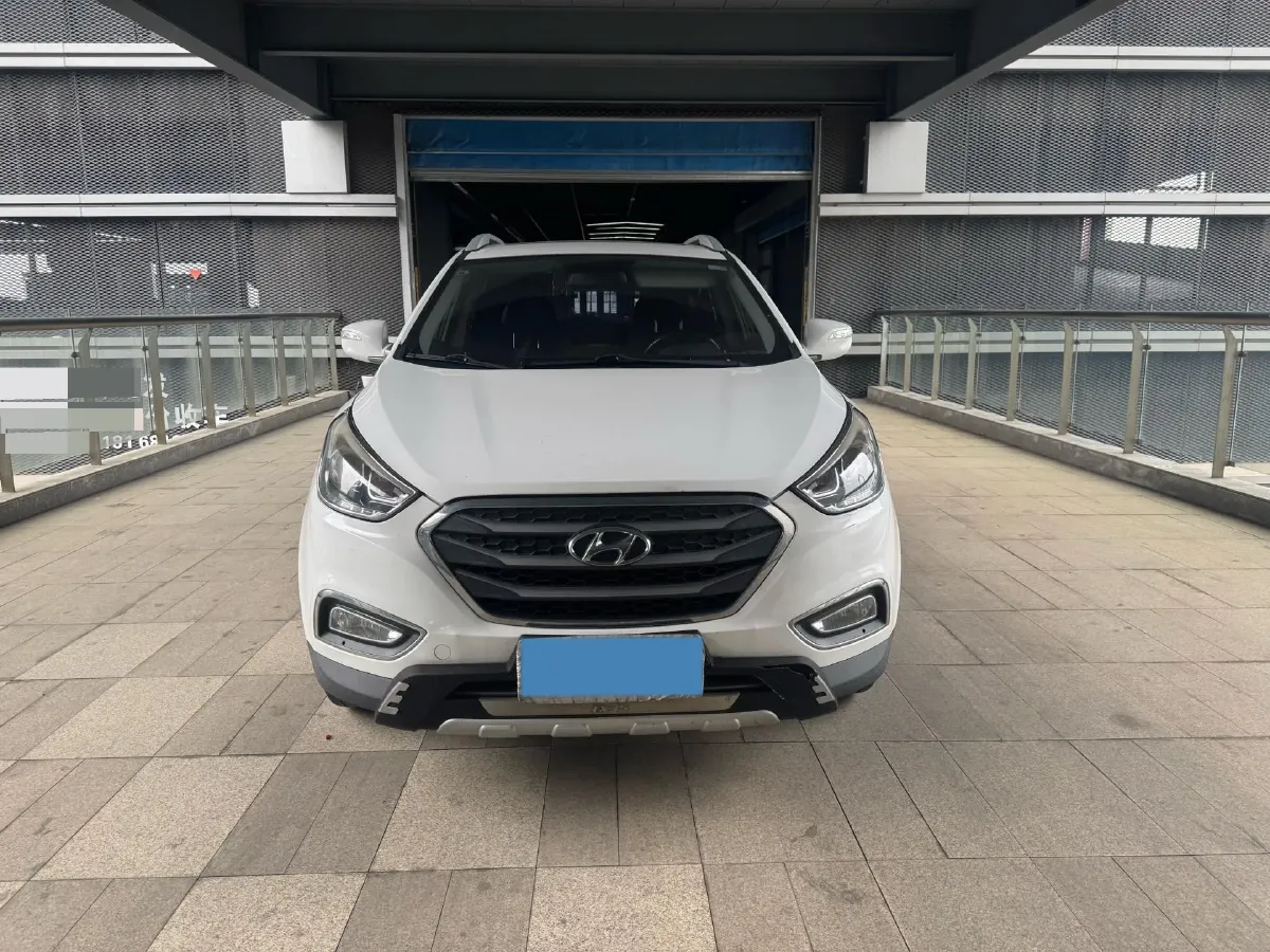 2015 Hyundai ix35 2.0L 165HP L4 6AT,autocango,china used car exporter,china ev exporter,chinese used car exporter,chinese used ev exporter