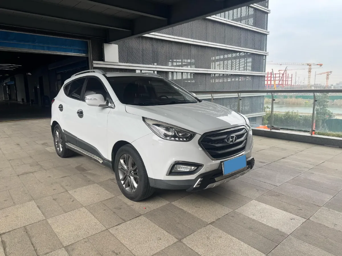 2015 Hyundai ix35 2.0L 165HP L4 6AT,autocango,china used car exporter,china ev exporter,chinese used car exporter,chinese used ev exporter