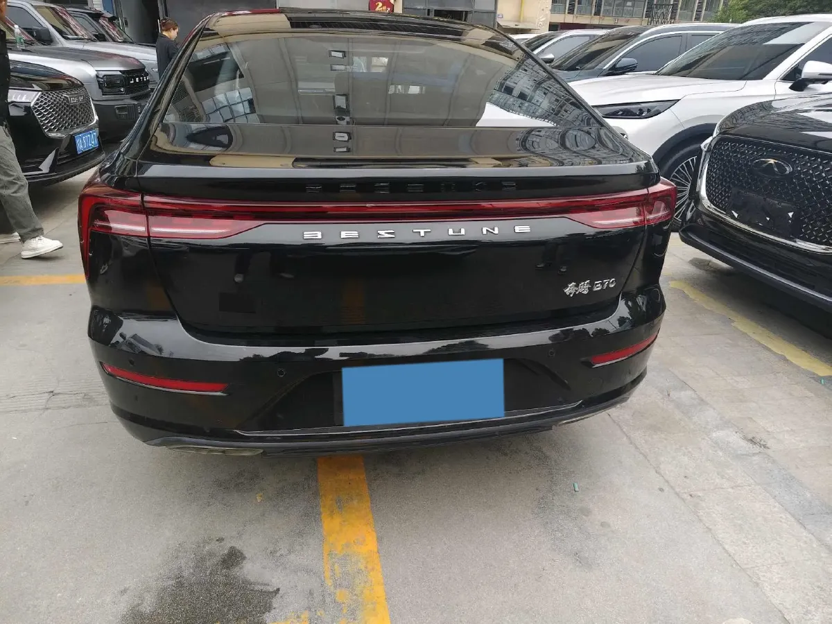 2021 Bestune B70 1.5T 169HP L4 7DCT,autocango,china used car exporter,china ev exporter,chinese used car exporter,chinese used ev exporter