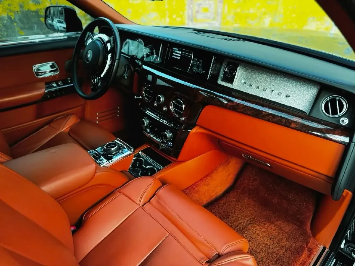 2018 Rolls-Royce Phantom 6.7T 571HP V12 8AT,autocango,china used car exporter,china ev exporter,chinese used car exporter,chinese used ev exporter