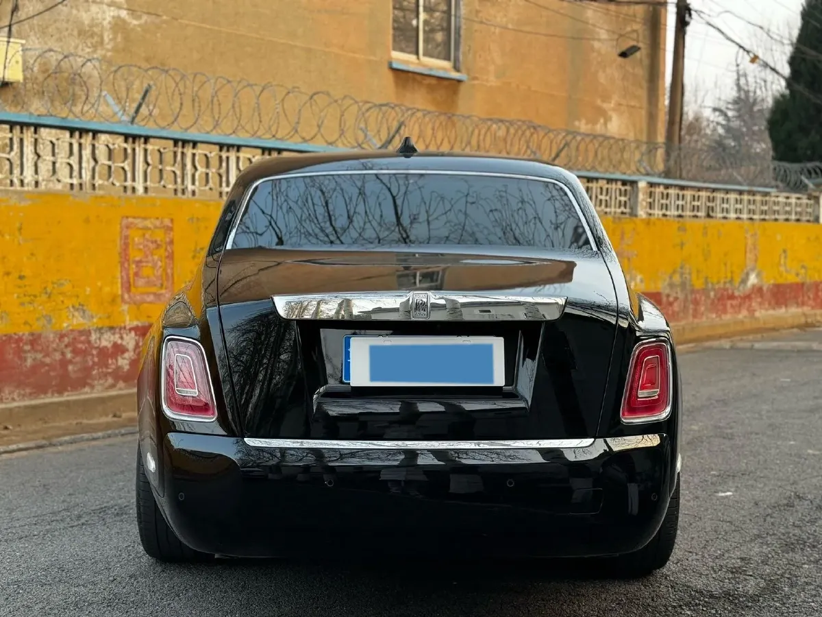 2018 Rolls-Royce Phantom 6.7T 571HP V12 8AT,autocango,china used car exporter,china ev exporter,chinese used car exporter,chinese used ev exporter