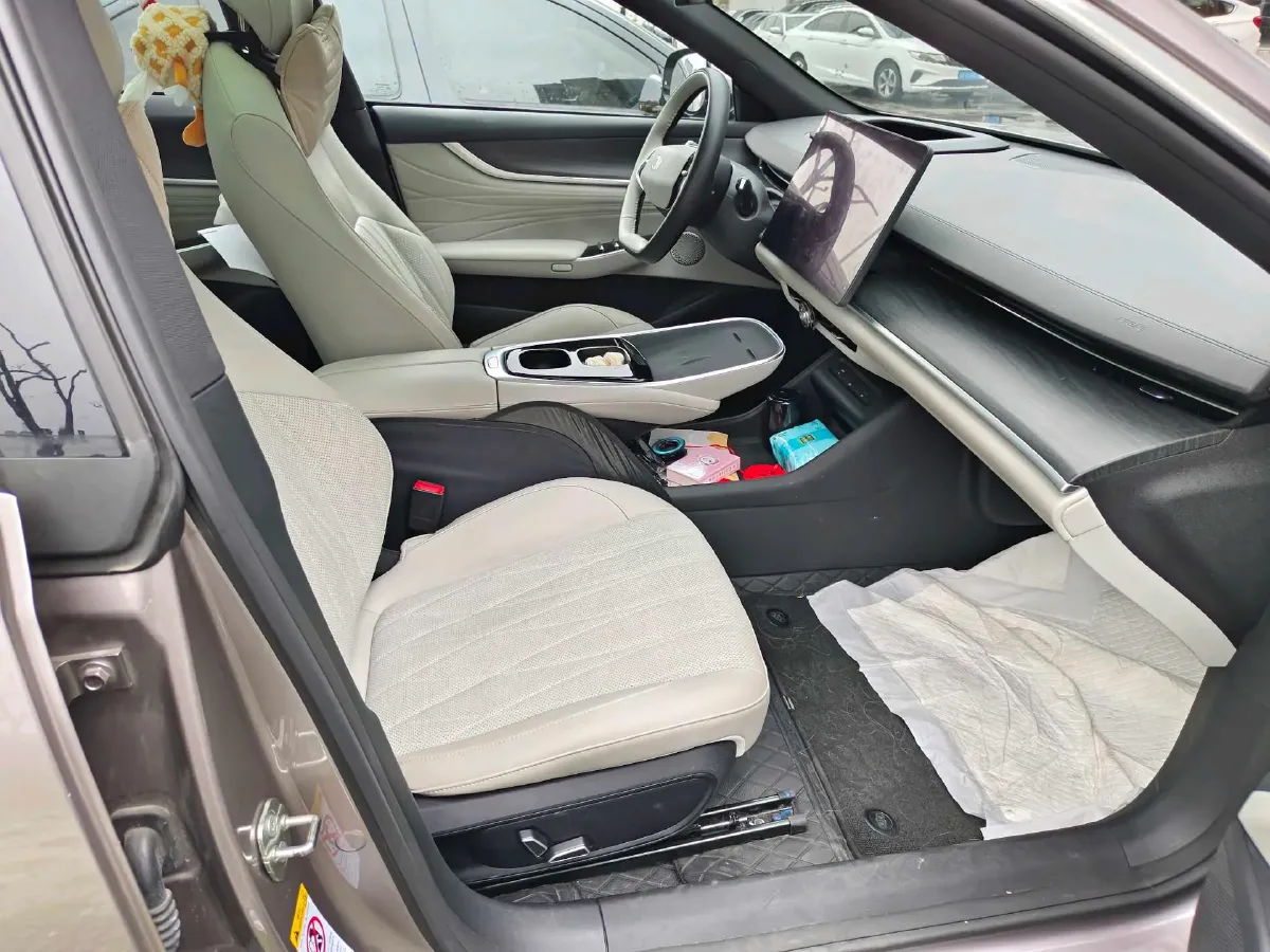 2025 ChangAn QiYuan A07 BEV 68.8KWH,autocango,china used car exporter,china ev exporter,chinese used car exporter,chinese used ev exporter