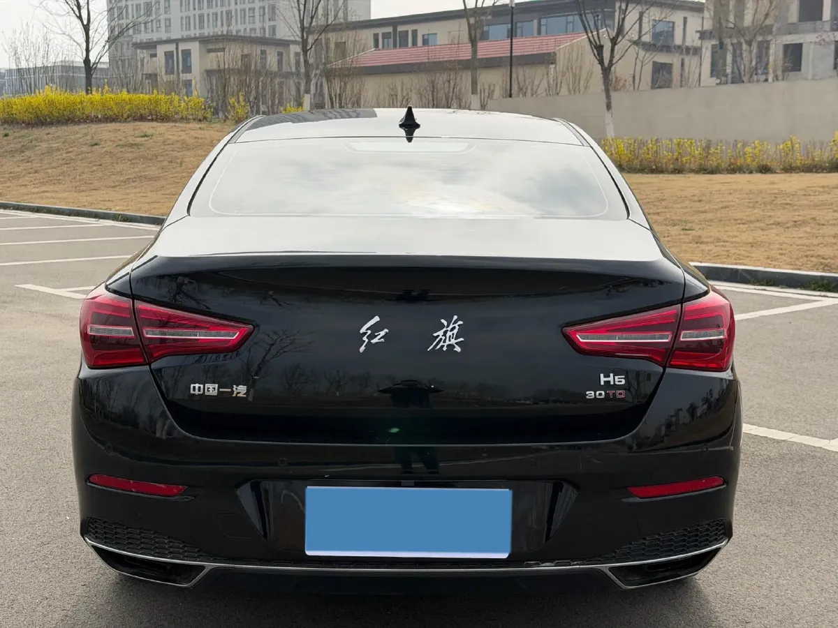 2022 HongQi H5 1.5T 169HP L4 7DCT,autocango,china used car exporter,china ev exporter,chinese used car exporter,chinese used ev exporter