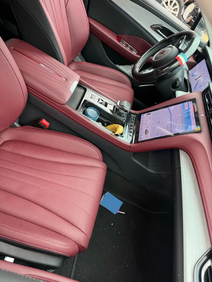 2023 HongQi H5 1.8T 197HP L4 8AT,autocango,china used car exporter,china ev exporter,chinese used car exporter,chinese used ev exporter