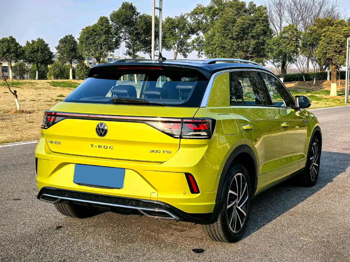 2023 Volkswagen T-Roc 1.5T 160HP L4 7DCT,autocango,china used car exporter,china ev exporter,chinese used car exporter,chinese used ev exporter