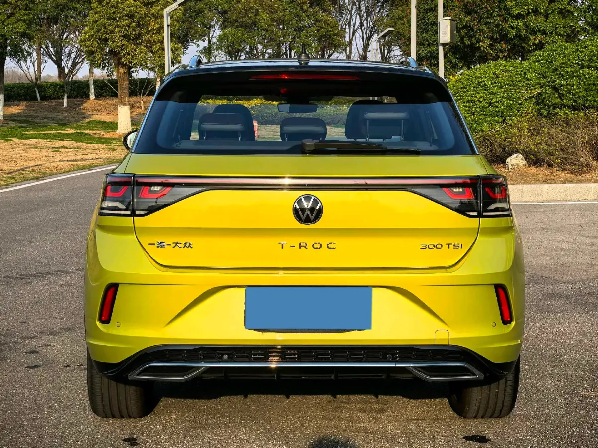 2023 Volkswagen T-Roc 1.5T 160HP L4 7DCT,autocango,china used car exporter,china ev exporter,chinese used car exporter,chinese used ev exporter