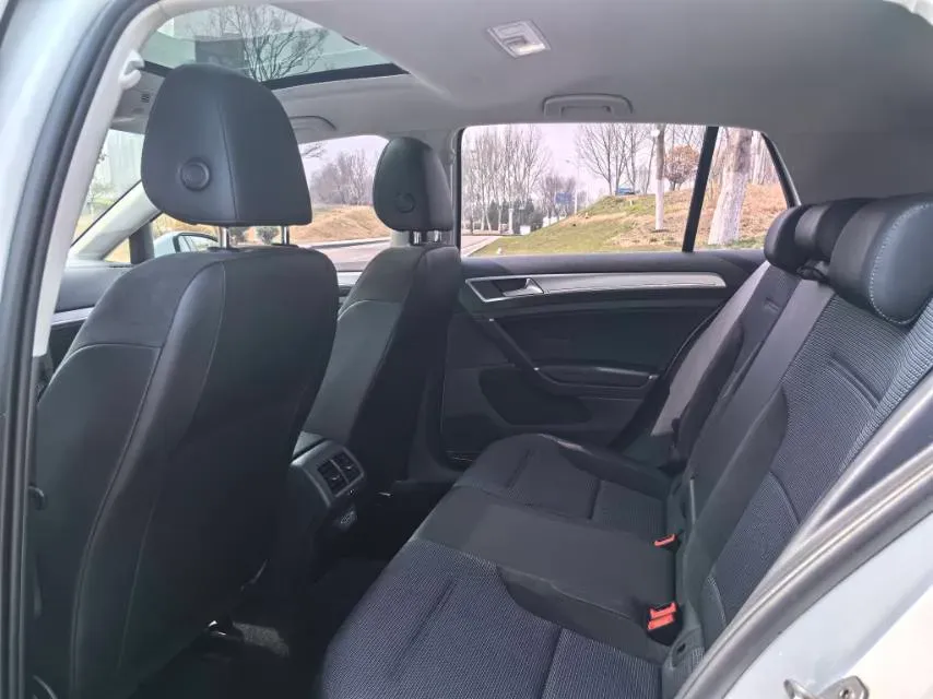 2019 Brilliance Auto V7 1.8T 231HP L4 7DCT,autocango,china used car exporter,china ev exporter,chinese used car exporter,chinese used ev exporter