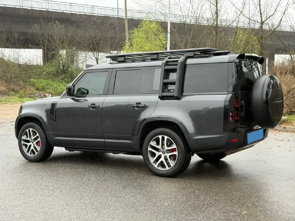 2023 Land Rover Defender 3.0T 400HP L6 8AT,autocango,china used car exporter,china ev exporter,chinese used car exporter,chinese used ev exporter
