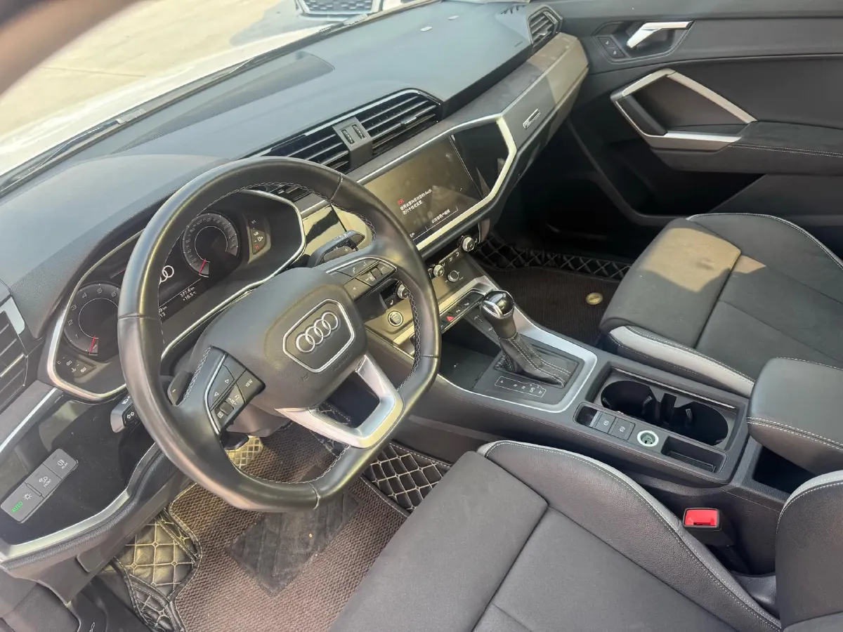 2022 Audi Q3 1.4T 150HP L4 7DCT,autocango,china used car exporter,china ev exporter,chinese used car exporter,chinese used ev exporter