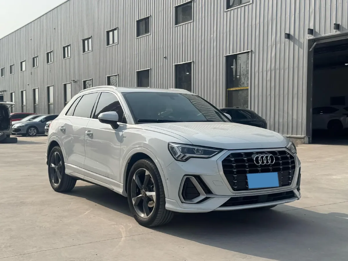 2022 Audi Q3 1.4T 150HP L4 7DCT,autocango,china used car exporter,china ev exporter,chinese used car exporter,chinese used ev exporter