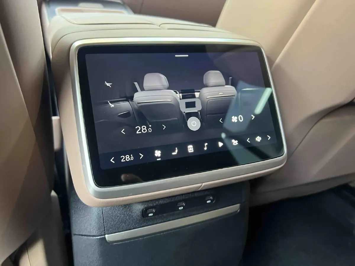 2025 ONVO L90 BEV,autocango,china used car exporter,china ev exporter,chinese used car exporter,chinese used ev exporter