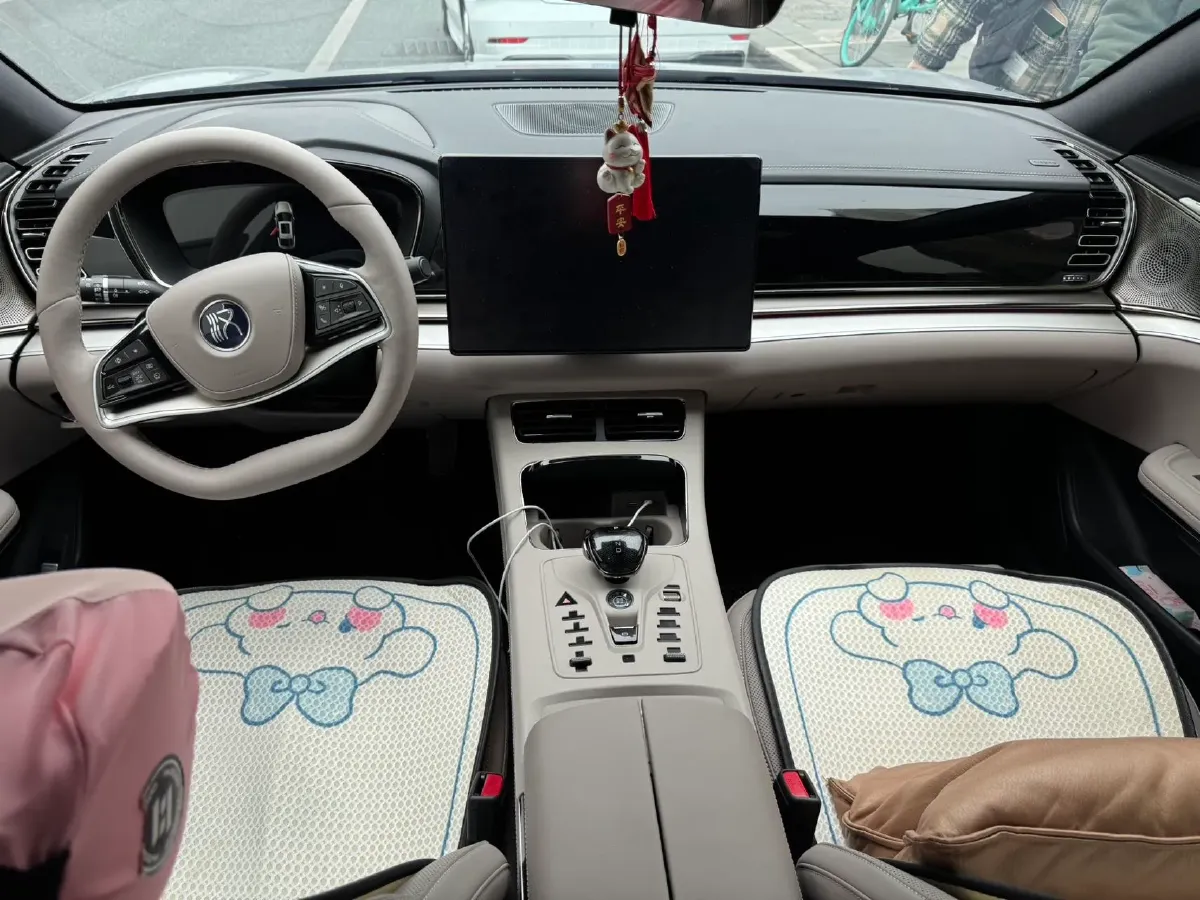 2025 BYD Han 1.5T 156HP L4 E-CVT PHEV,autocango,china used car exporter,china ev exporter,chinese used car exporter,chinese used ev exporter