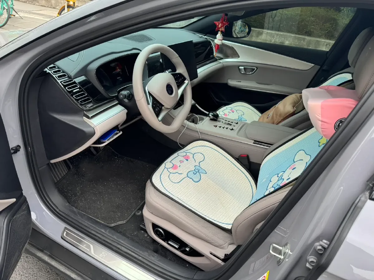 2025 BYD Han 1.5T 156HP L4 E-CVT PHEV,autocango,china used car exporter,china ev exporter,chinese used car exporter,chinese used ev exporter