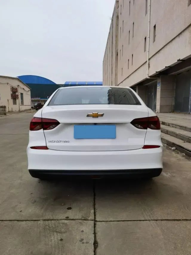 2022 Chevrolet Monza 1.5L 113HP L4 6AT,autocango,china used car exporter,china ev exporter,chinese used car exporter,chinese used ev exporter