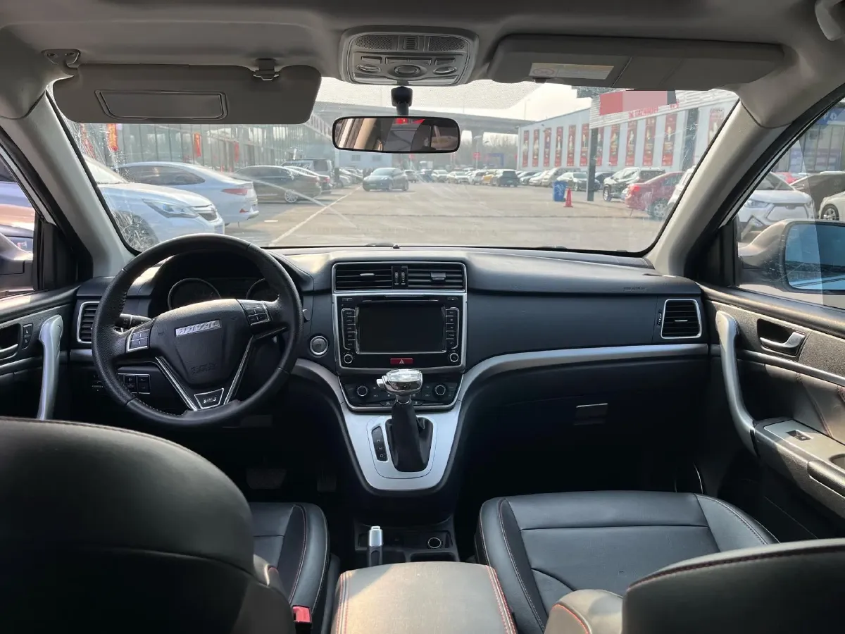 2019 Haval M6 1.5T 150HP L4 7DCT,autocango,china used car exporter,china ev exporter,chinese used car exporter,chinese used ev exporter