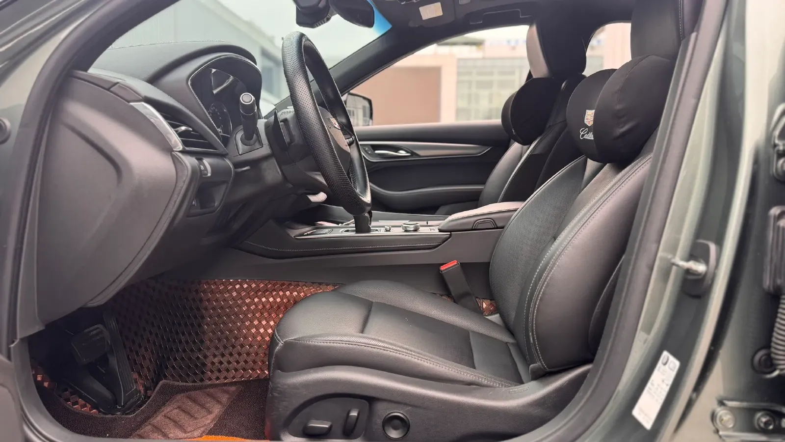 2022 Cadillac CT5 2.0T 237HP L4 10AT,autocango,china used car exporter,china ev exporter,chinese used car exporter,chinese used ev exporter