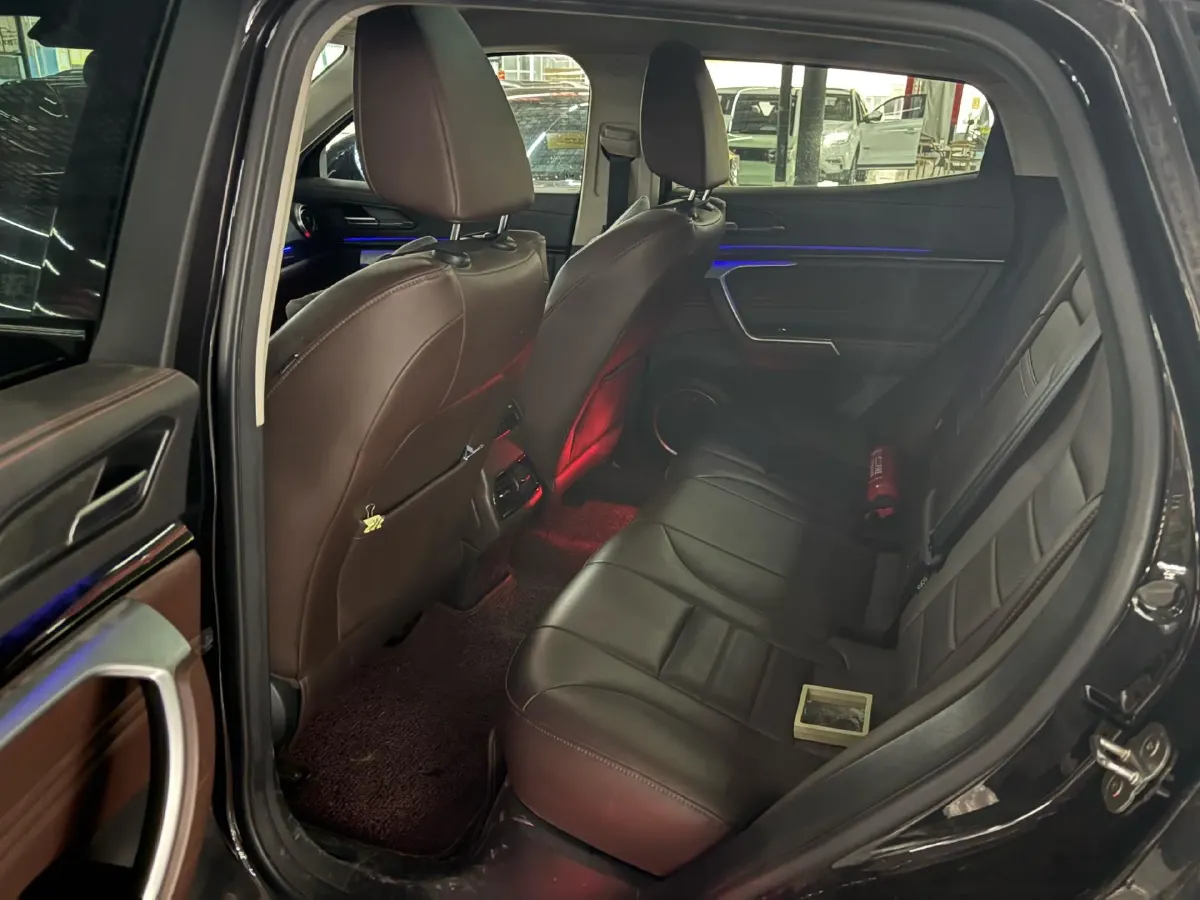 2017 WEY VV5 2.0T 197HP L4 7DCT,autocango,china used car exporter,china ev exporter,chinese used car exporter,chinese used ev exporter