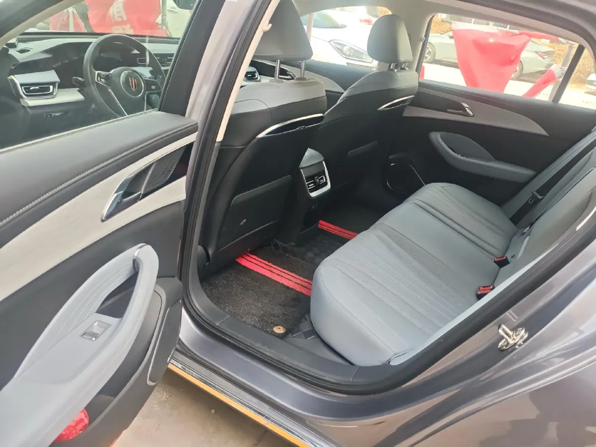 2025 HongQi H5 1.5T 150HP L4 1DHT PHEV,autocango,china used car exporter,china ev exporter,chinese used car exporter,chinese used ev exporter