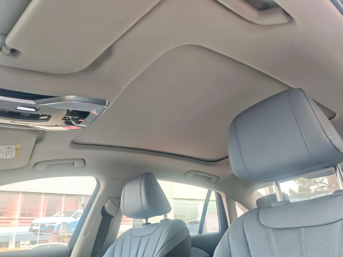 2025 HongQi H5 1.5T 150HP L4 1DHT PHEV,autocango,china used car exporter,china ev exporter,chinese used car exporter,chinese used ev exporter