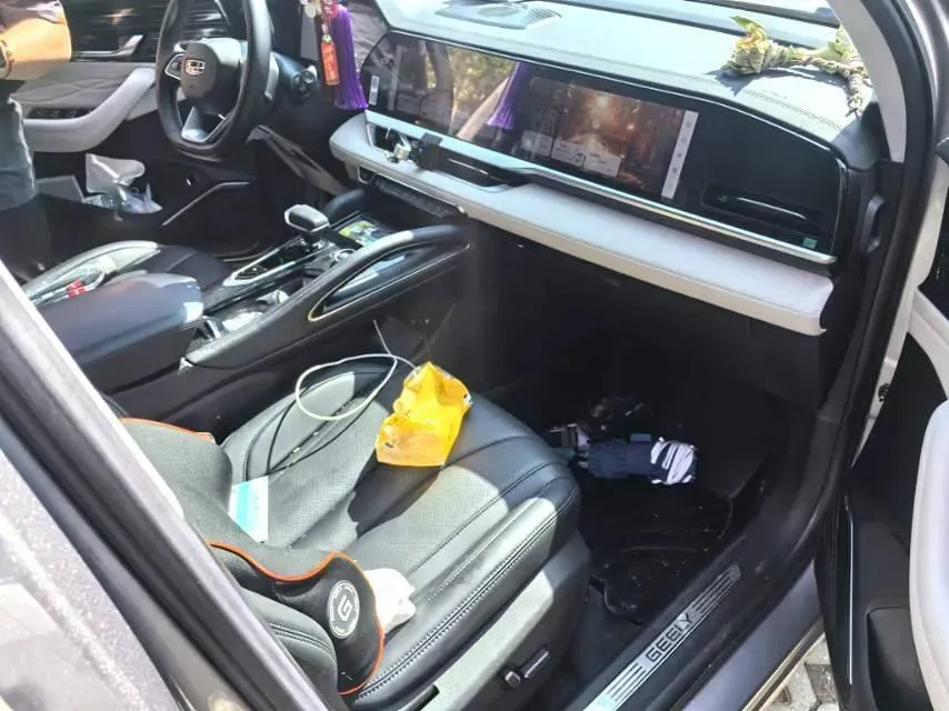 2023 Geely Monjaro 2.0T 238HP L4 8AT,autocango,china used car exporter,china ev exporter,chinese used car exporter,chinese used ev exporter