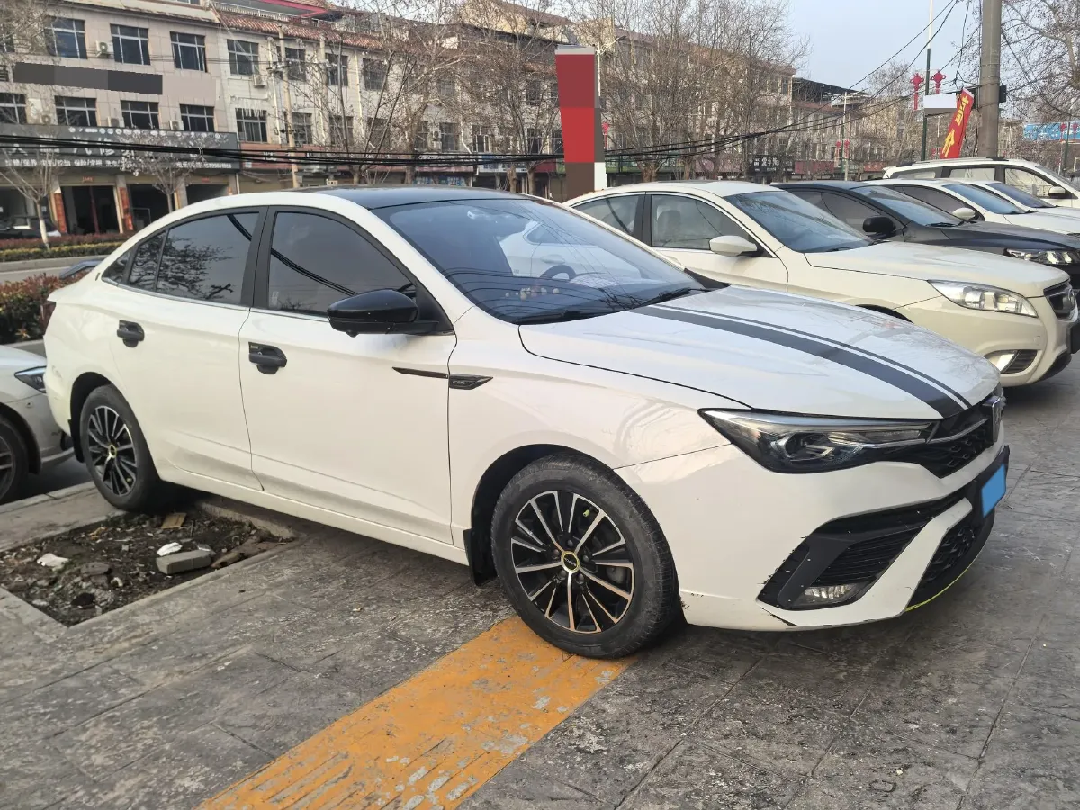 2021 Roewe i5 1.5L 120HP L4 CVT,autocango,china used car exporter,china ev exporter,chinese used car exporter,chinese used ev exporter