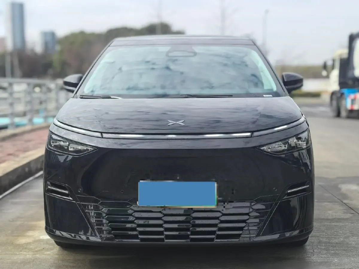 2025 Xpeng X9 BEV,autocango,china used car exporter,china ev exporter,chinese used car exporter,chinese used ev exporter