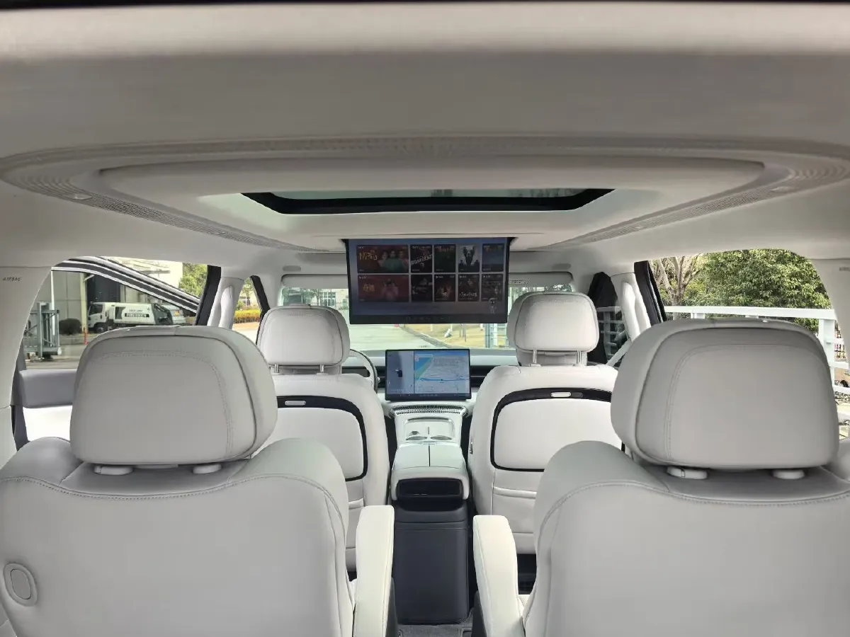 2025 Xpeng X9 BEV,autocango,china used car exporter,china ev exporter,chinese used car exporter,chinese used ev exporter