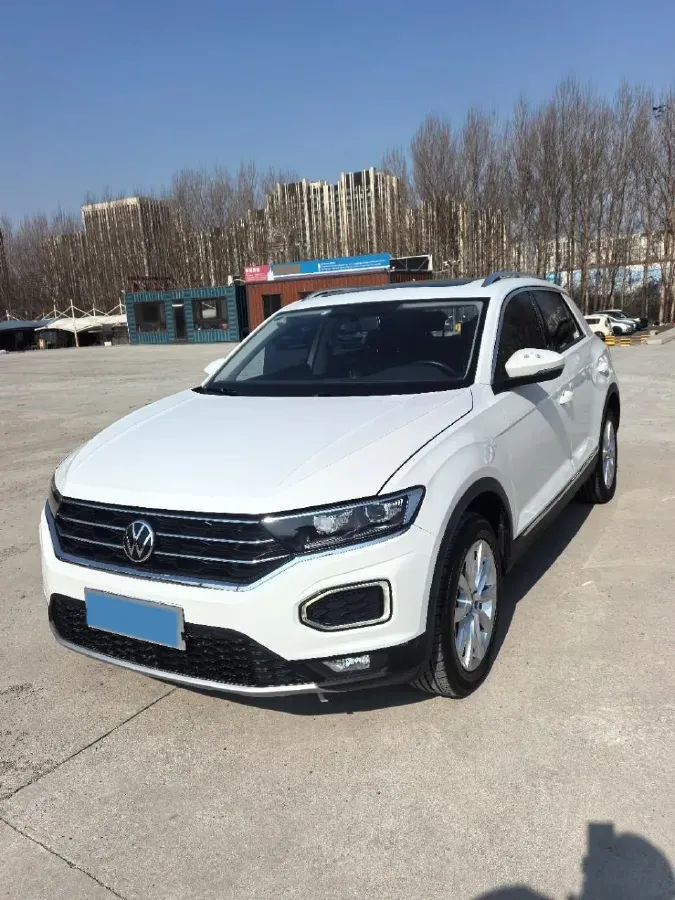2022 Volkswagen T-Roc 1.4T 150HP L4 7DCT,autocango,china used car exporter,china ev exporter,chinese used car exporter,chinese used ev exporter
