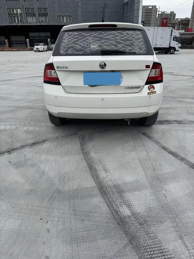 2017 Skoda Fabia 1.4L 90HP L4 6AT,autocango,china used car exporter,china ev exporter,chinese used car exporter,chinese used ev exporter