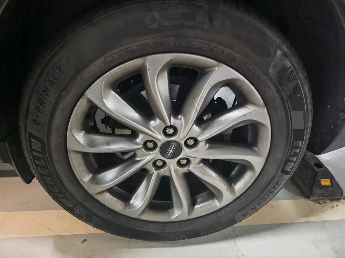 2020 Lincoln Corsair 2.0T 245HP L4 8AT,autocango,china used car exporter,china ev exporter,chinese used car exporter,chinese used ev exporter