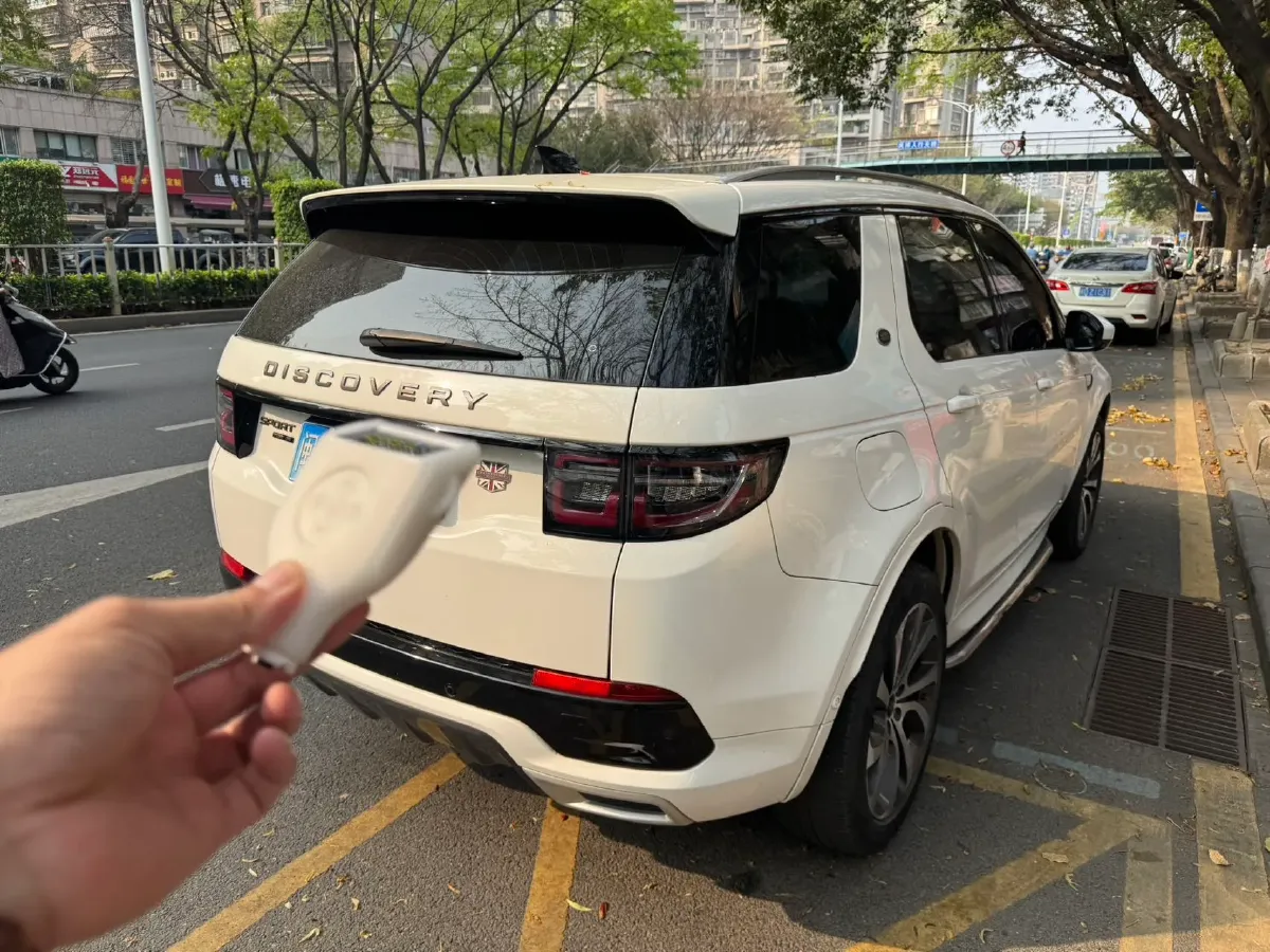 2020 Land Rover Discovery Sport 2.0T 249HP L4 9AT,autocango,china used car exporter,china ev exporter,chinese used car exporter,chinese used ev exporter