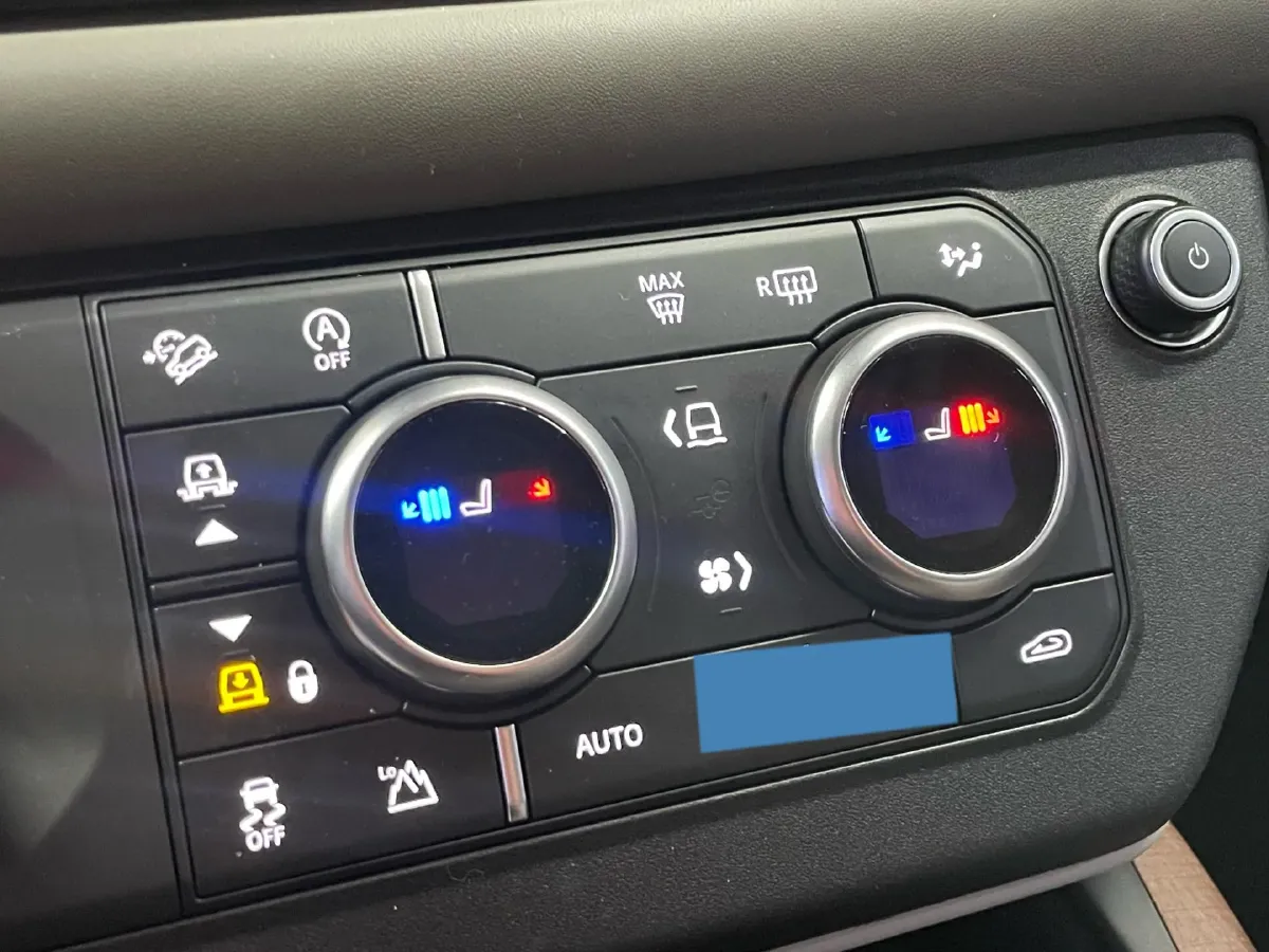 2022 Land Rover Defender 3.0T 400HP L6 8AT,autocango,china used car exporter,china ev exporter,chinese used car exporter,chinese used ev exporter