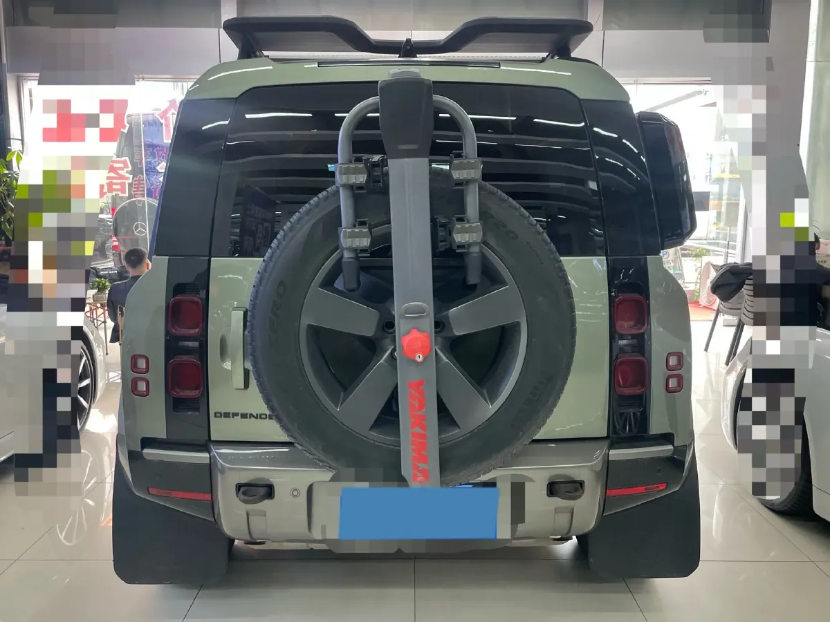 2022 Land Rover Defender 3.0T 400HP L6 8AT,autocango,china used car exporter,china ev exporter,chinese used car exporter,chinese used ev exporter
