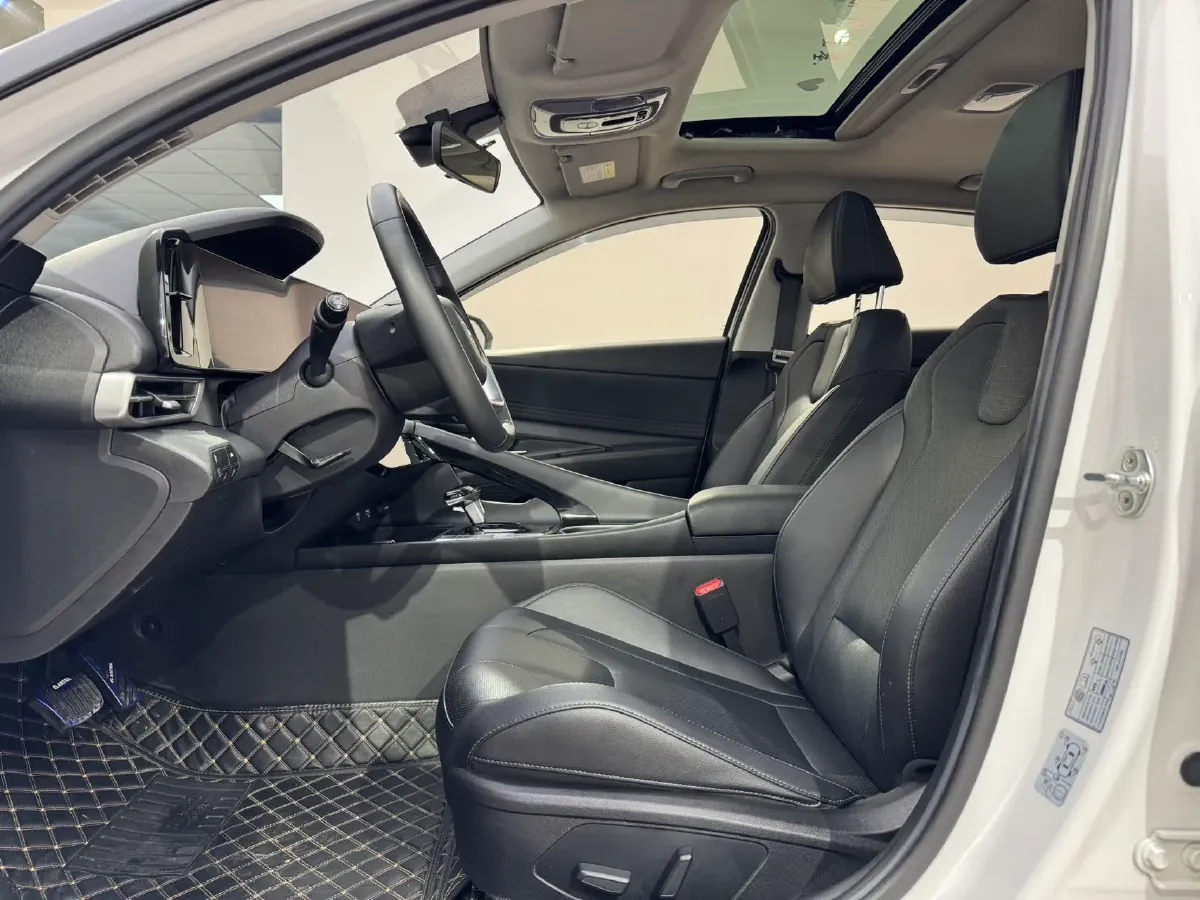 2023 Hyundai Elantra 1.5L 115HP L4 CVT,autocango,china used car exporter,china ev exporter,chinese used car exporter,chinese used ev exporter