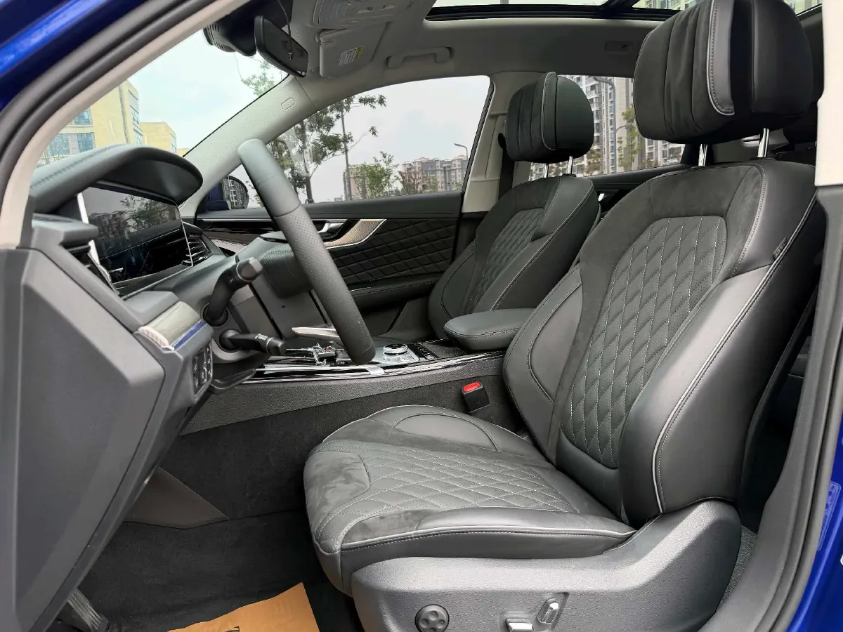 2019 HongQi HS5 2.0T 224HP L4 6AT,autocango,china used car exporter,china ev exporter,chinese used car exporter,chinese used ev exporter