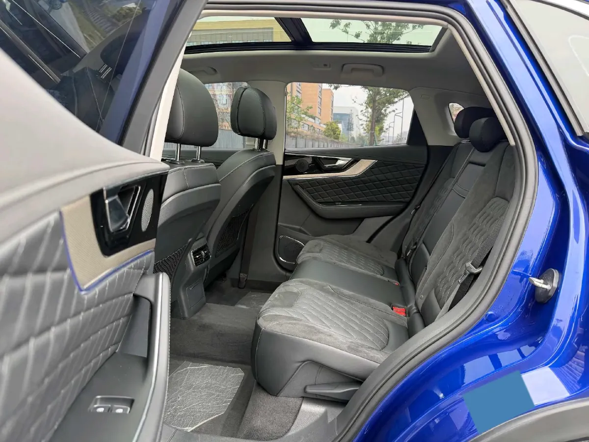 2019 HongQi HS5 2.0T 224HP L4 6AT,autocango,china used car exporter,china ev exporter,chinese used car exporter,chinese used ev exporter