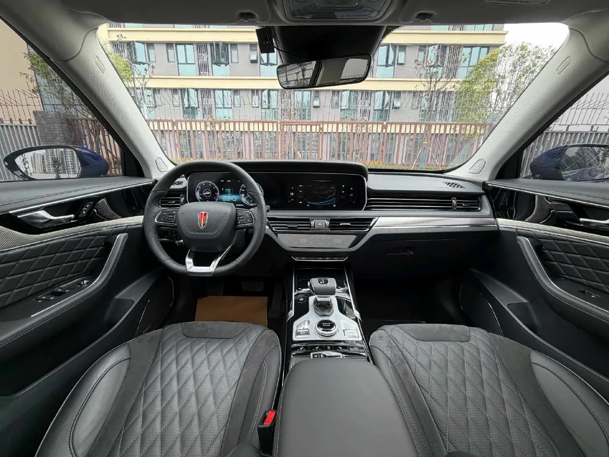 2019 HongQi HS5 2.0T 224HP L4 6AT,autocango,china used car exporter,china ev exporter,chinese used car exporter,chinese used ev exporter