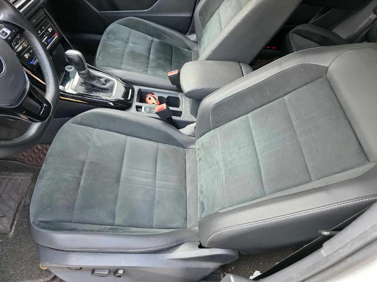 2019 Volkswagen T-Roc 1.4T 150HP L4 7DCT,autocango,china used car exporter,china ev exporter,chinese used car exporter,chinese used ev exporter