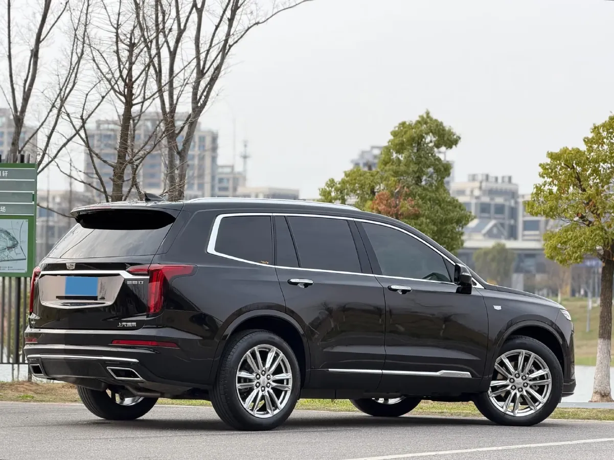 2021 Cadillac XT6 2.0T 237HP L4 9AT,autocango,china used car exporter,china ev exporter,chinese used car exporter,chinese used ev exporter