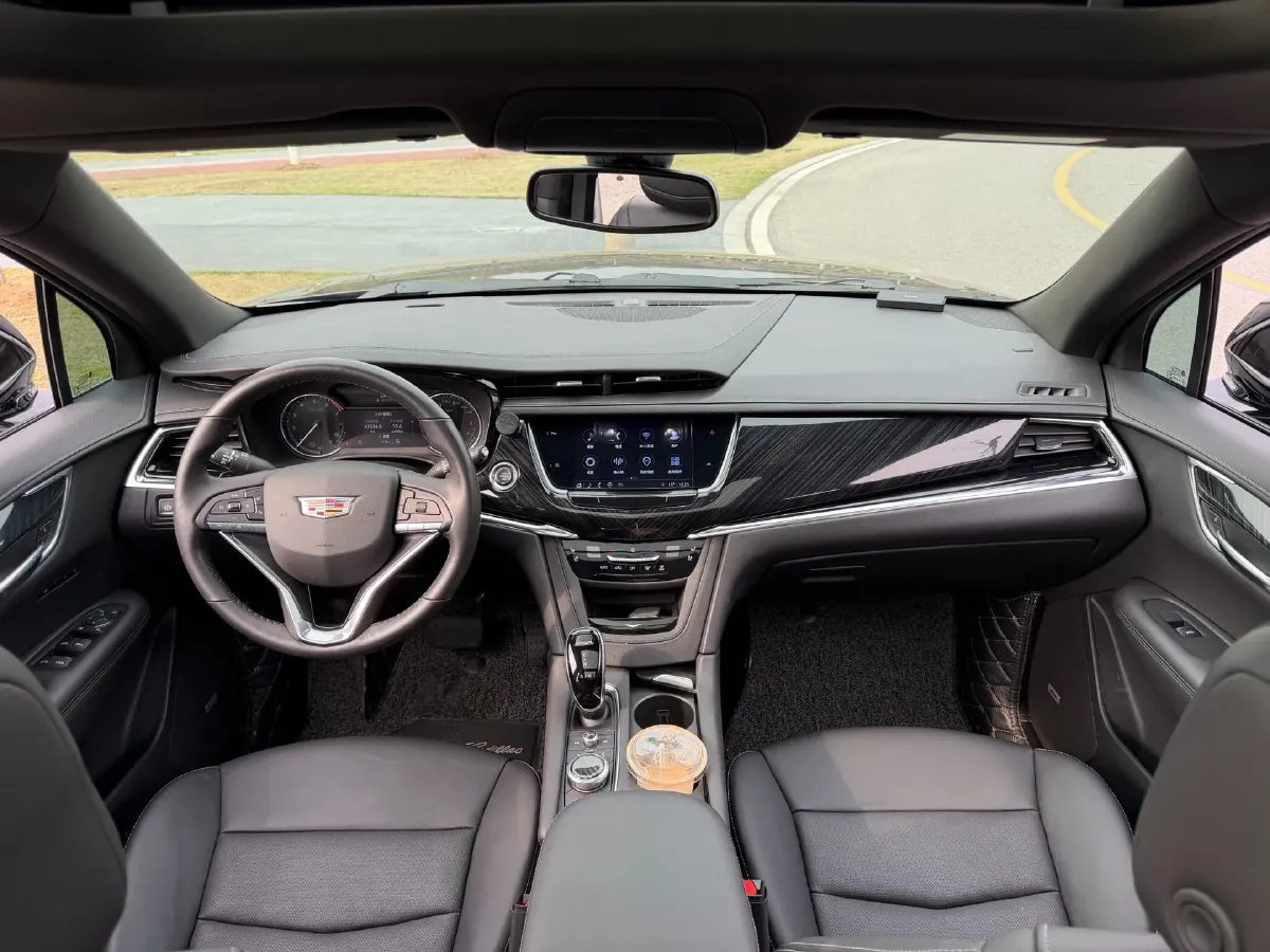 2021 Cadillac XT6 2.0T 237HP L4 9AT,autocango,china used car exporter,china ev exporter,chinese used car exporter,chinese used ev exporter